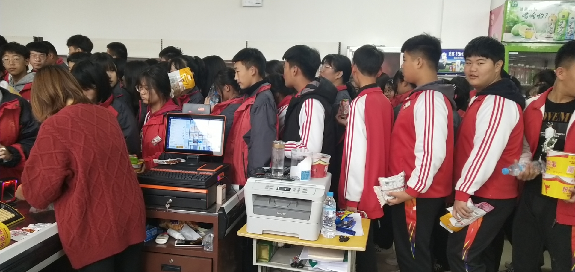 滨州第二中学校内超市